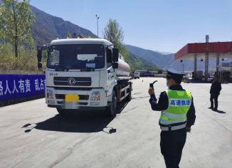 手持執法終端助力執法人員打造以智能為基礎的執法隊伍！